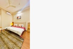 The cozy stay gr noida Best for privacy