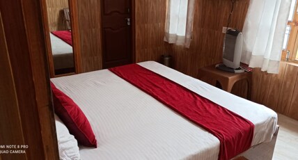 Regency Hotel and Restaurant Room Type - Deluxe without AC