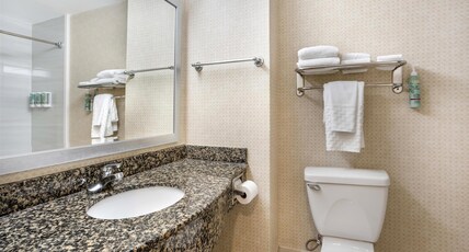 Best Western Bar Harbour Inn Room Type - 1 King Bed, Non-Smoking, Deluxe Room, Sofabed, Refrigerator, High Speed Internet Access, Coffee Make Best Western Bar Harbour Inn Room Type - 1 King Bed, Non-Smoking, Deluxe Room, Sofabed, Refrigerator, High Speed Internet Access, Coffee Make