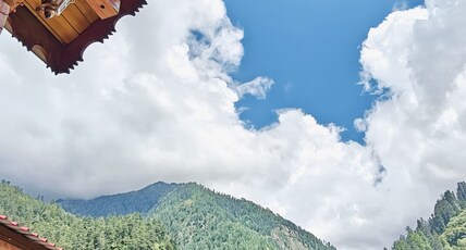 Jibhi Diaries Staycay Room Type - 360 Mountain View Room