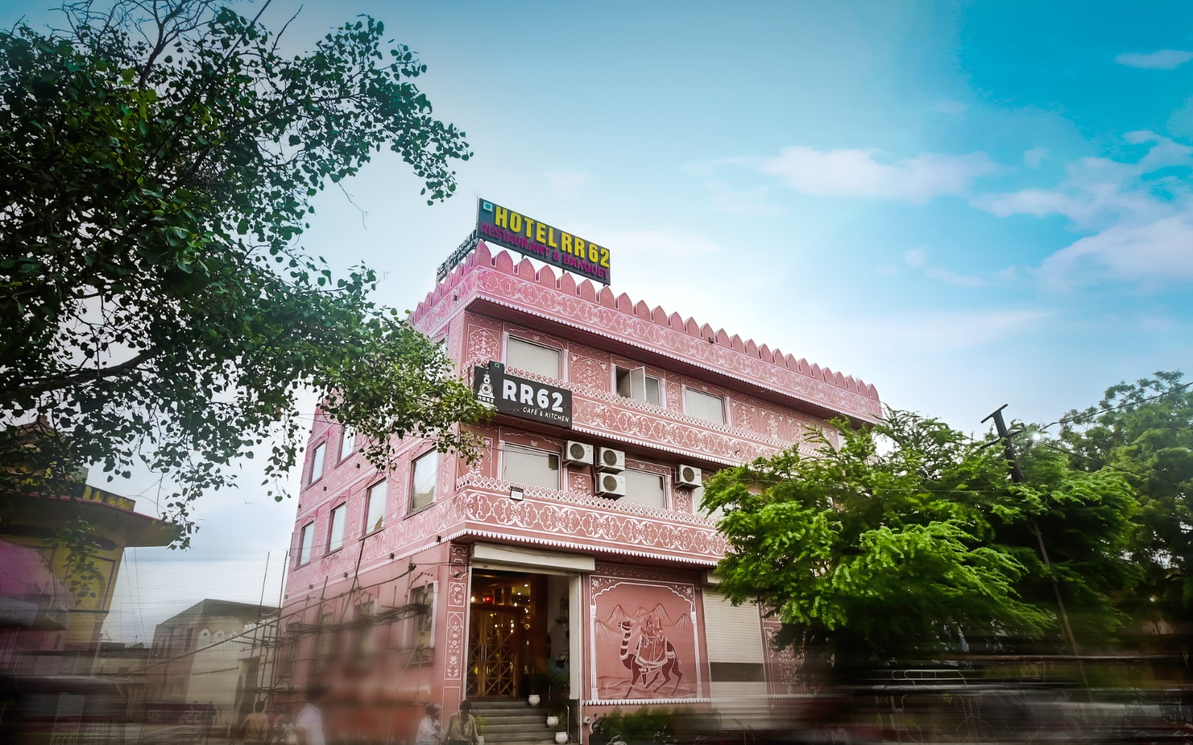 Hotel RR 62 - Jaipur City Centre Hotel - Tap to explore photos