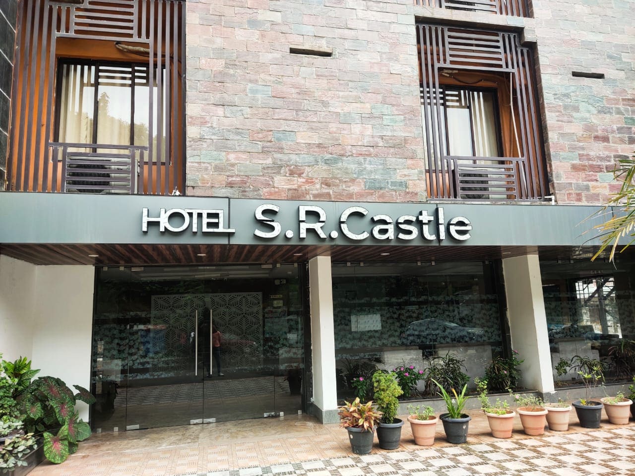 Hotel S R Castle - Tap to explore photos
