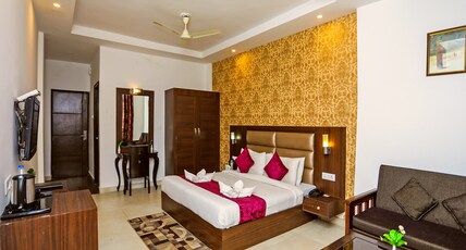 Mohan Palace Dalhousie Room Type - Premium Suite Room