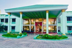 Mookambigai Residency