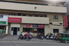 Hotel Raj