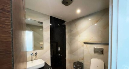 Hotel Kings Inn Room Type - Deluxe Room