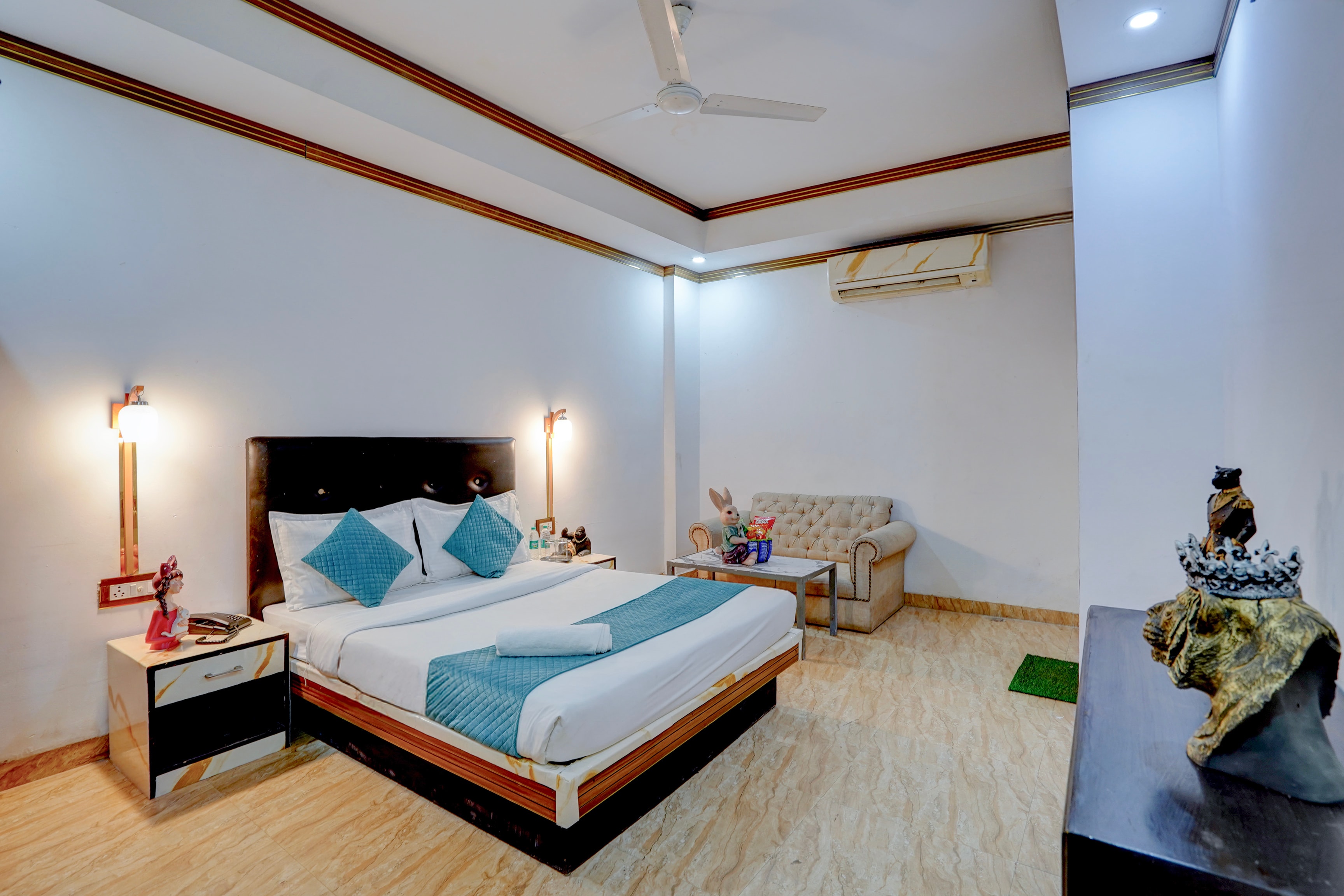 Main gallery