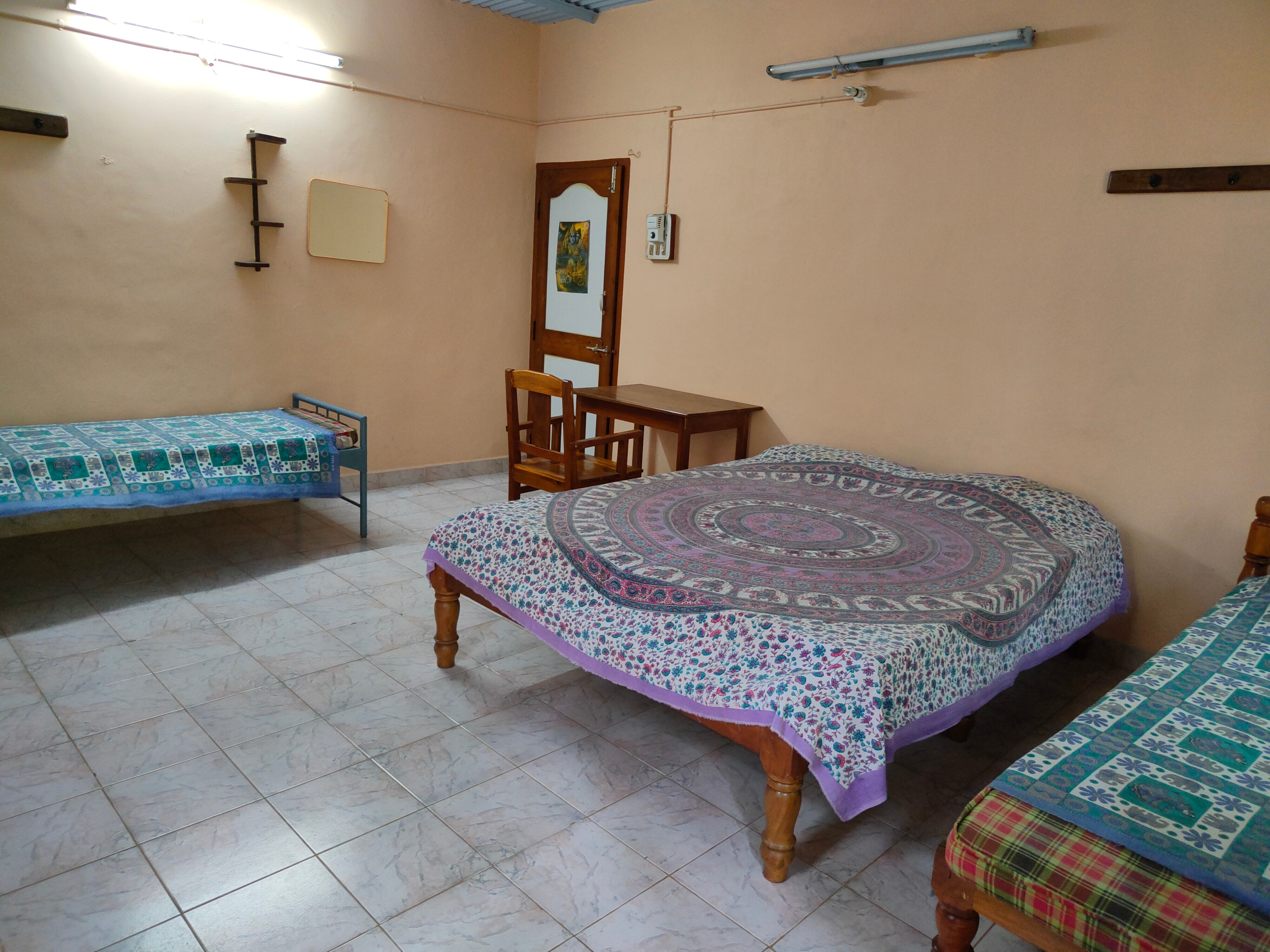 Shastri Guest House - Tap to explore photos