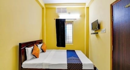 Shanti Mansion Hotel and Restaurant Room Type - Deluxe Room Shanti Mansion Hotel and Restaurant Room Type - Deluxe Room