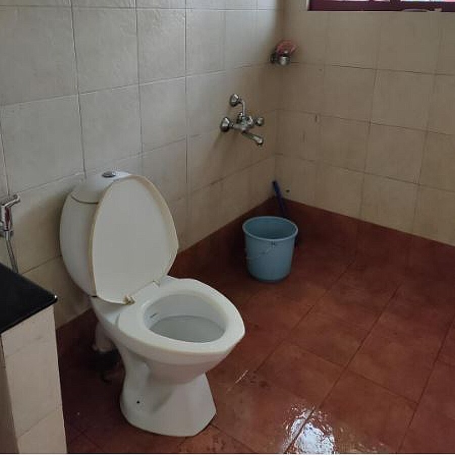 Spinora Camping - Tap to explore photos