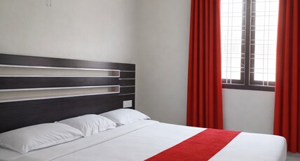 Ammu Cottage Munnar Town Room Type - Deluxe Room