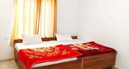 Barsana guest house Room Type - Bedroom 10