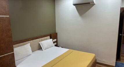 Hotel BhujView Room Type - SEMI DELUXE ROOM