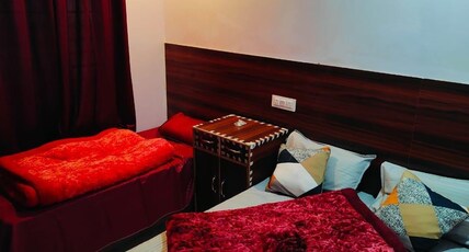 Hotel Gaura Inn Room Type - Bedroom 1