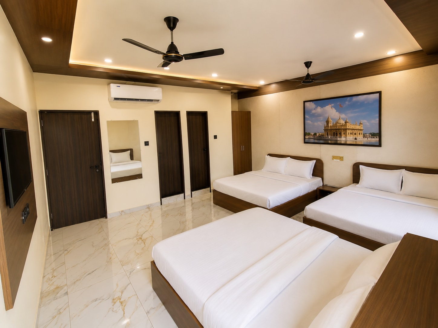 Hotel Bansi Palace - Tap to explore photos