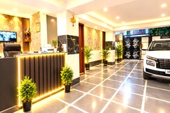 Address of Hotel University || Near ISBT Kashmiri Gate