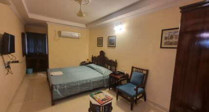 Hotel Narayani- The Heritage hotel Room Type - Suite Room With King Bed