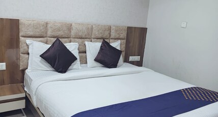 Hotel Sun Shine Room Type - Deluxe Room