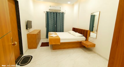 Kanchan Deluxe Lodging Room Type - Deluxe Room King Bed