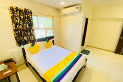 Hotel Aakash Navrangpura