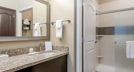 Staybridge Suites Eau Claire - Altoona, an IHG hotel Room Type - 2 Bedroom Suite 1 Queen 2 Double Staybridge Suites Eau Claire - Altoona, an IHG hotel Room Type - 2 Bedroom Suite 1 Queen 2 Double