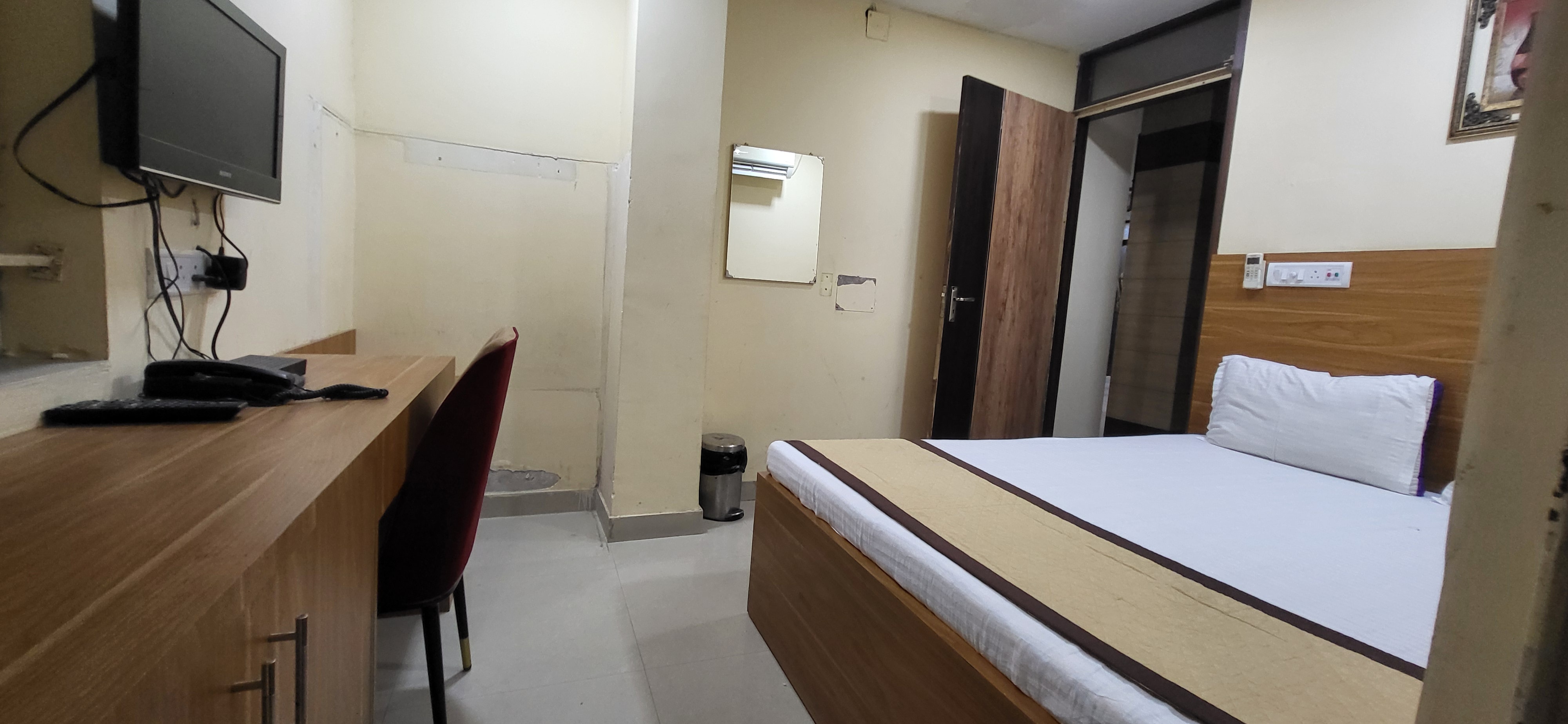 Hotel Satguru  - Tap to explore photos