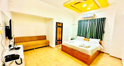 Hotel The Infinity Inn Room Type - Super Deluxe Room