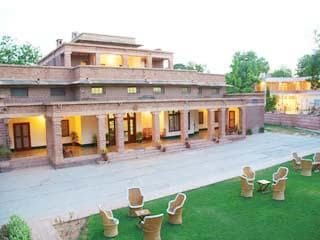 Polo Heritage Hotel - Tap to explore photos