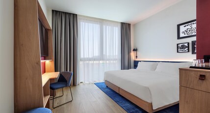 Hampton by Hilton Venice Isola Nuova Room Type - SUPER KING ROOM
