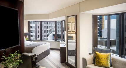 InterContinental WELLINGTON Room Type - 1 King Junior Suite Club Lounge Access City View InterContinental WELLINGTON Room Type - 1 King Junior Suite Club Lounge Access City View