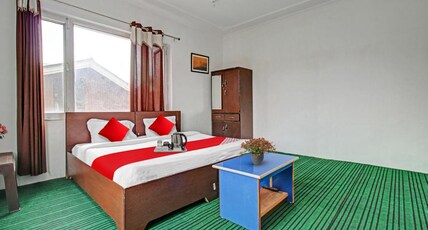Silicon Guest House Room Type - Deluxe Room