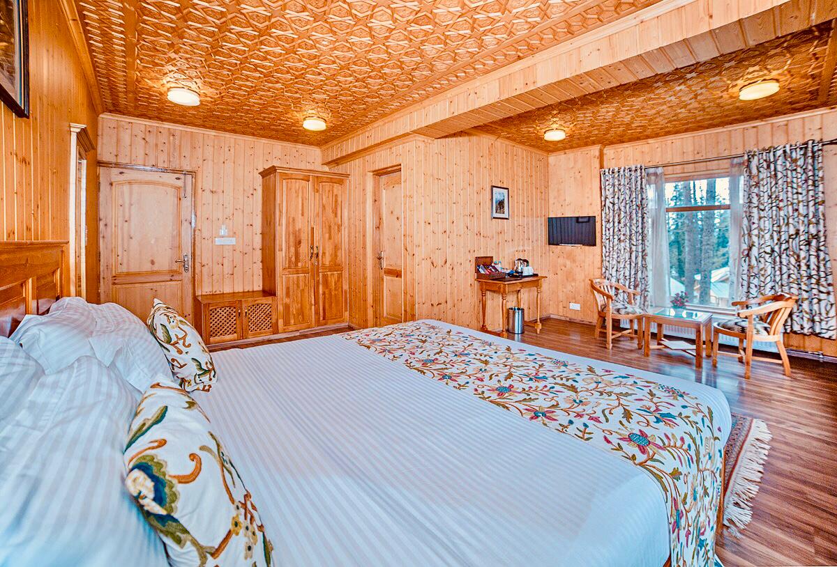 Shaw Inn by Stay Pattern - Gulmarg - Tap to explore photos