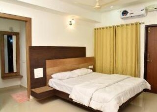 Sahana Orchid Hotels Room Type - Deluxe Room