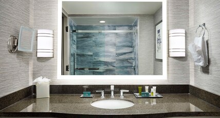 Hilton Virginia Beach Oceanfront Room Type - 2 DBLS PART OCEANVW BLCNY