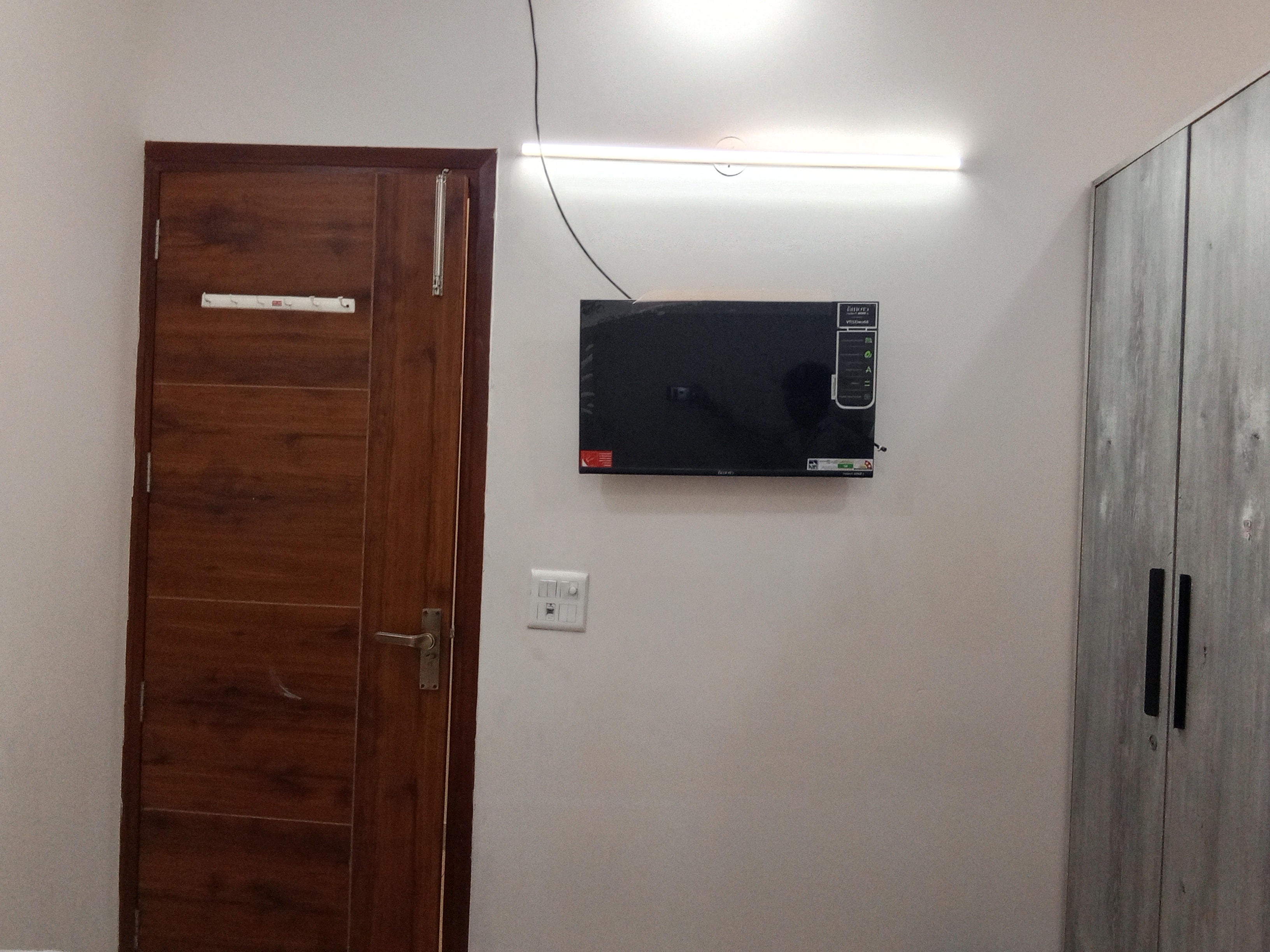 Sukoon Hotel Karol Bagh - Tap to explore photos