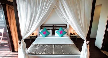 SinQ Beach Morjim. Room Type - Sunset Beach Suite with bathtub in the balcony - sea view SinQ Beach Morjim. Room Type - Sunset Beach Suite with bathtub in the balcony - sea view