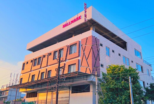 Hotel Hallmark