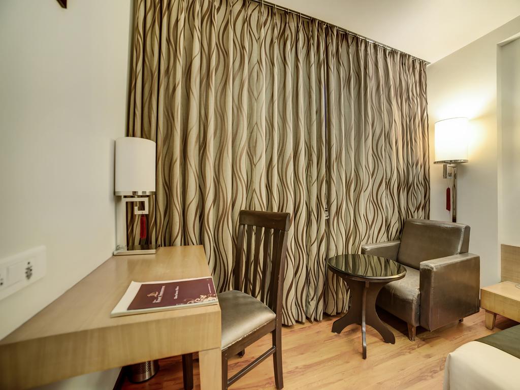 Hotel Furatt International - Tap to explore photos