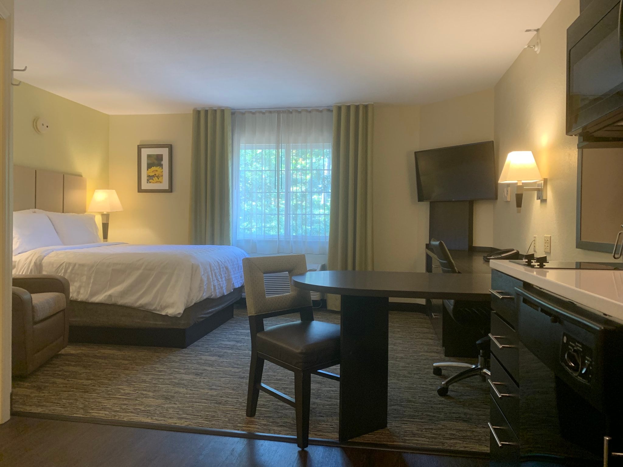 Candlewood Suites RALEIGH CRABTREE - Tap to explore photos