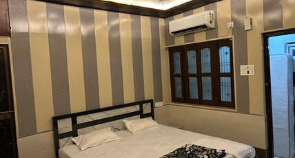 Shri Omkar nath athithi newas Room Type - Bedroom 1