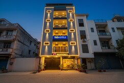 FabHotel VR Residency