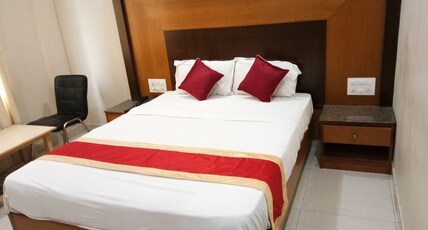 HLV Grand Inn Room Type - Standard Non A/c Room
