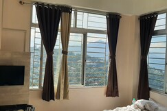 HOTEL SILVER CRESCENT