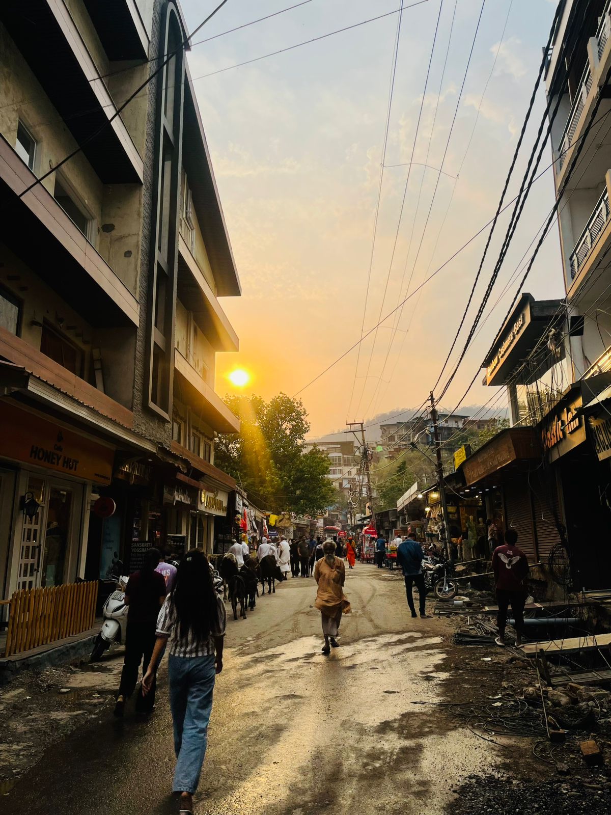 Anna Homestay | Rooms & Dorms near Laxman Jhula - Tap to explore photos
