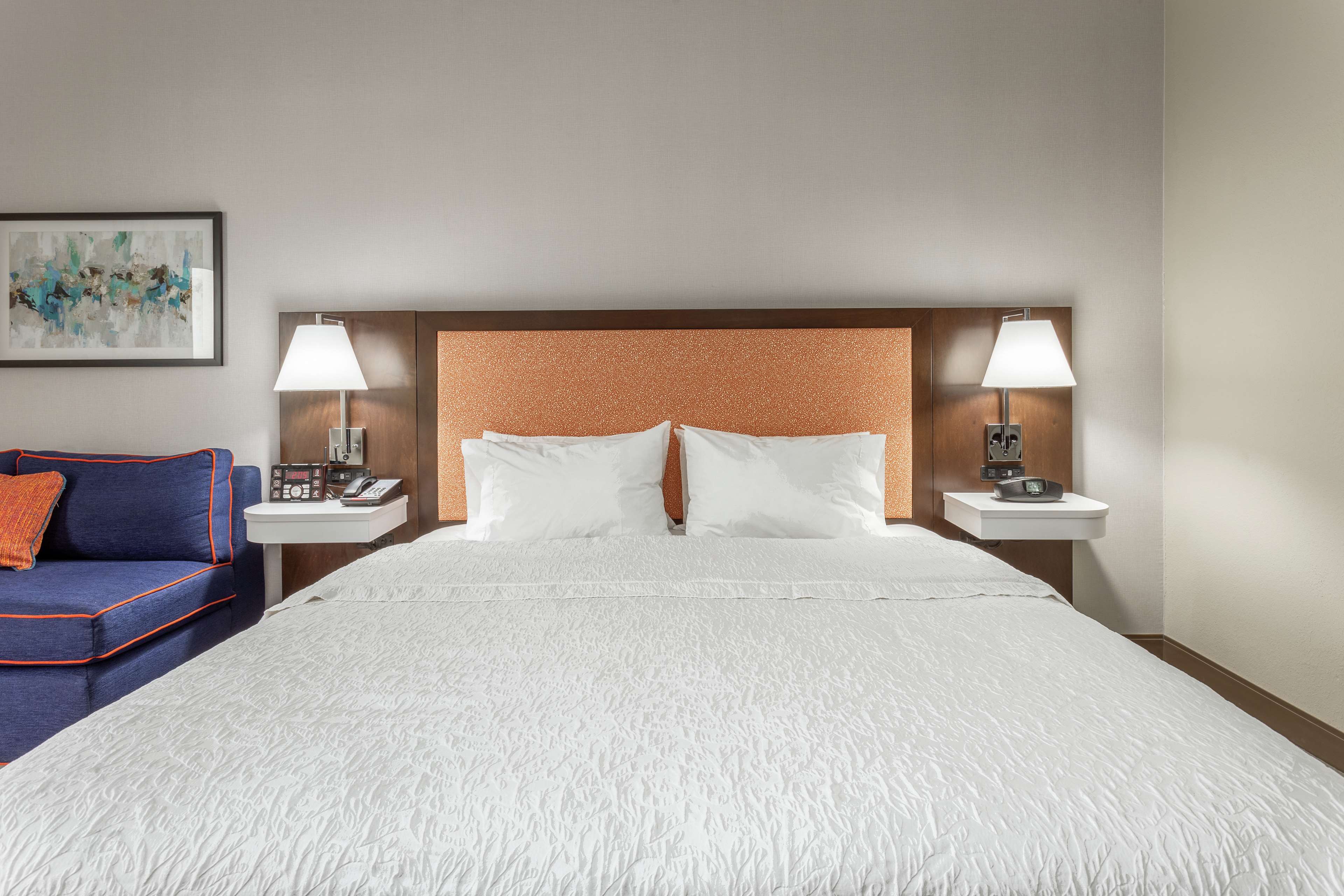 Hampton Inn Capital Mall - Tap to explore photos