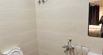 Greenapple Residency Room Type - Double Bedroom