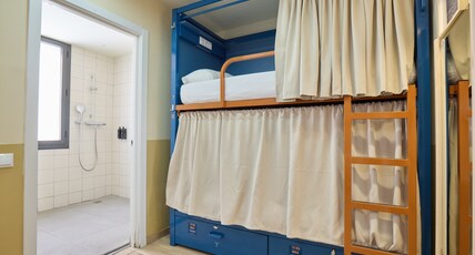 Latroupe Poblenou Beach Room Type - Bed in 8 Bed Dorm Ensuite