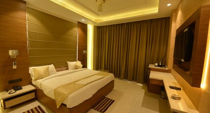 Hotel RR 62 - Jaipur City Centre Hotel Room Type - Super Deluxe Ac Room