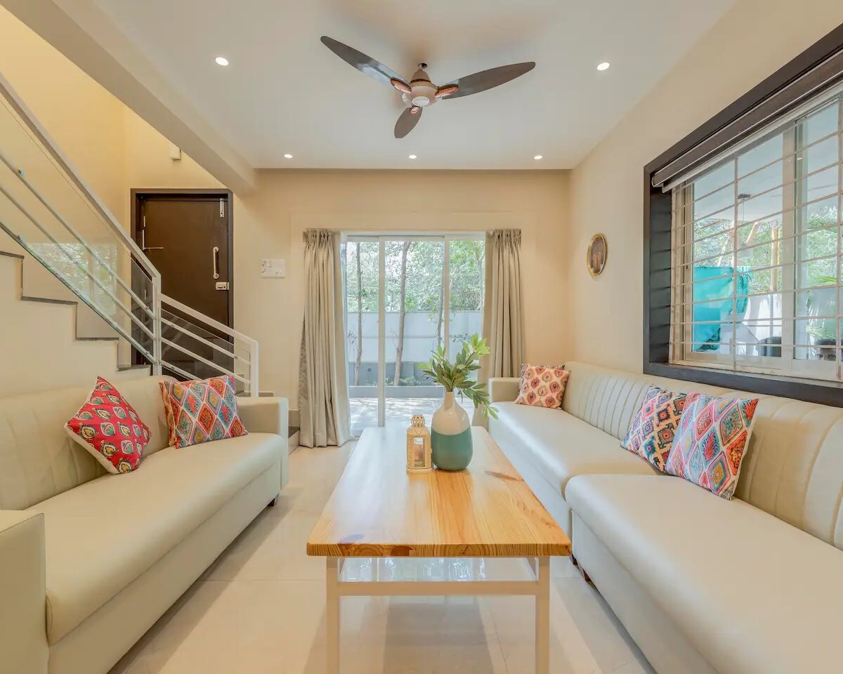 Staymaster Mango Mirage 6BHK Pool Large Groups - Tap to explore photos