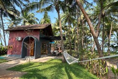 Beachfront & Backwaters 2BHK Villa - Marina B&B